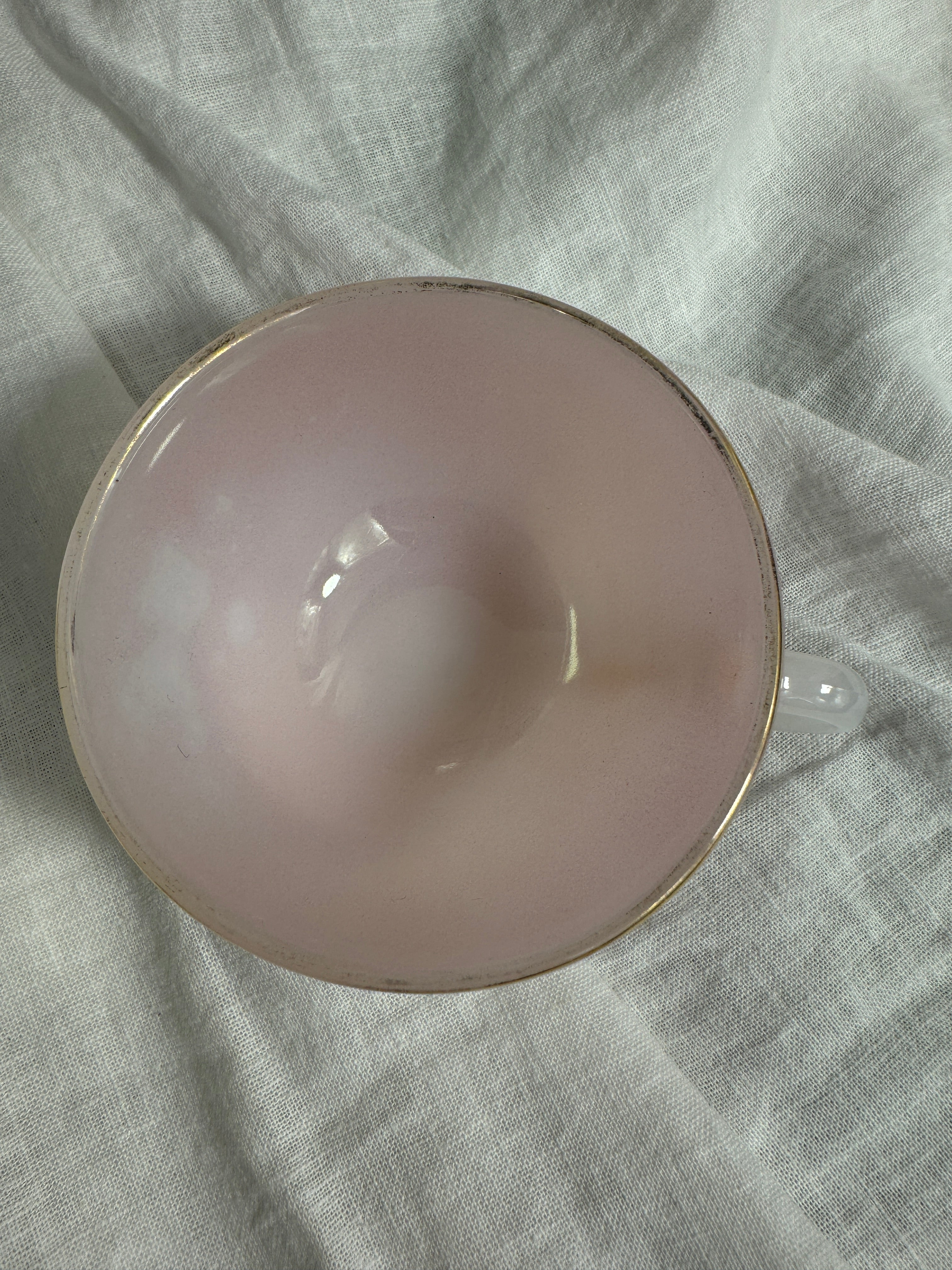 Set of 6 Arcopal Opalescent Tea Cups and Saucers C.1950s
