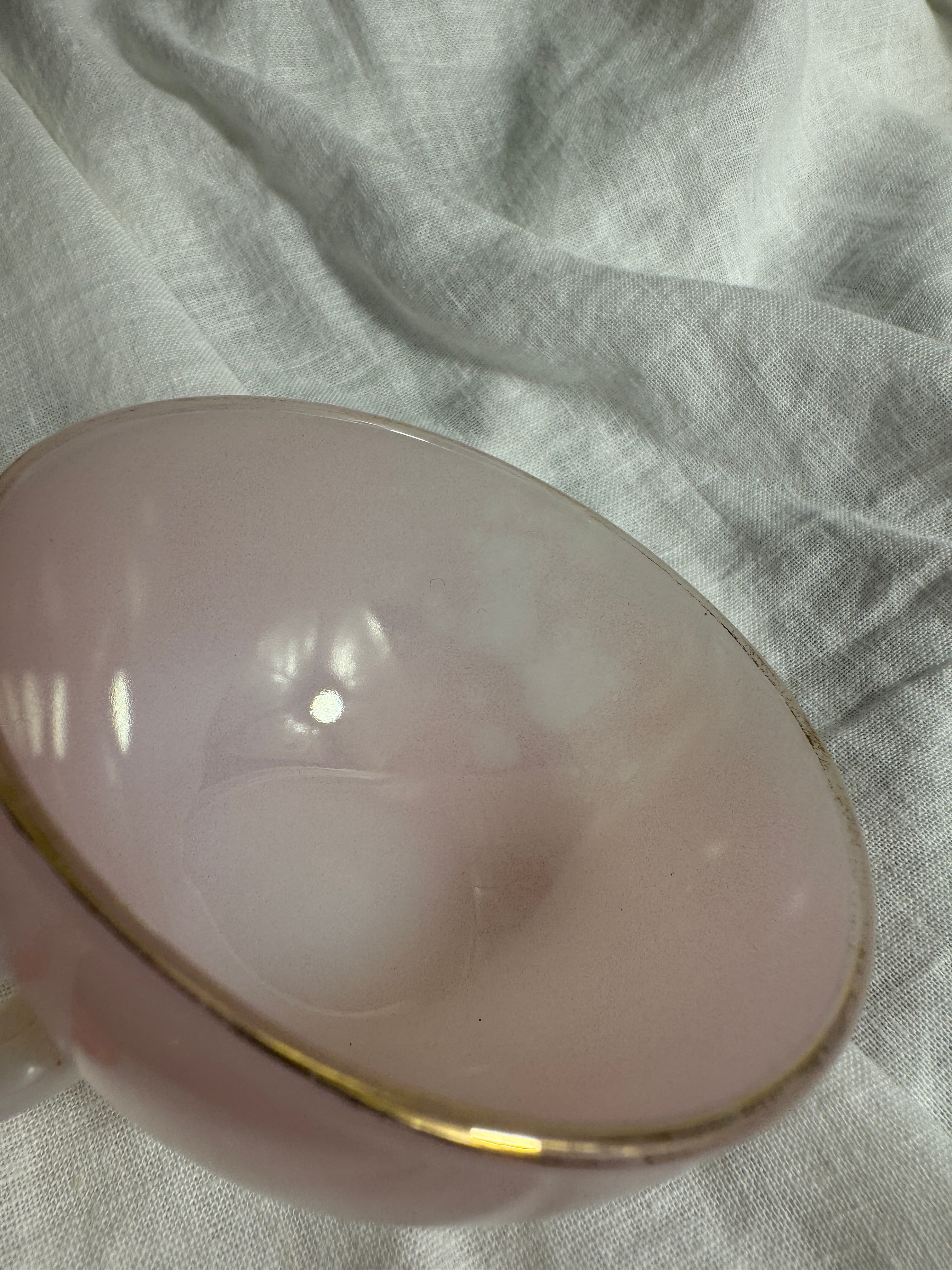 Set of 6 Arcopal Opalescent Tea Cups and Saucers C.1950s