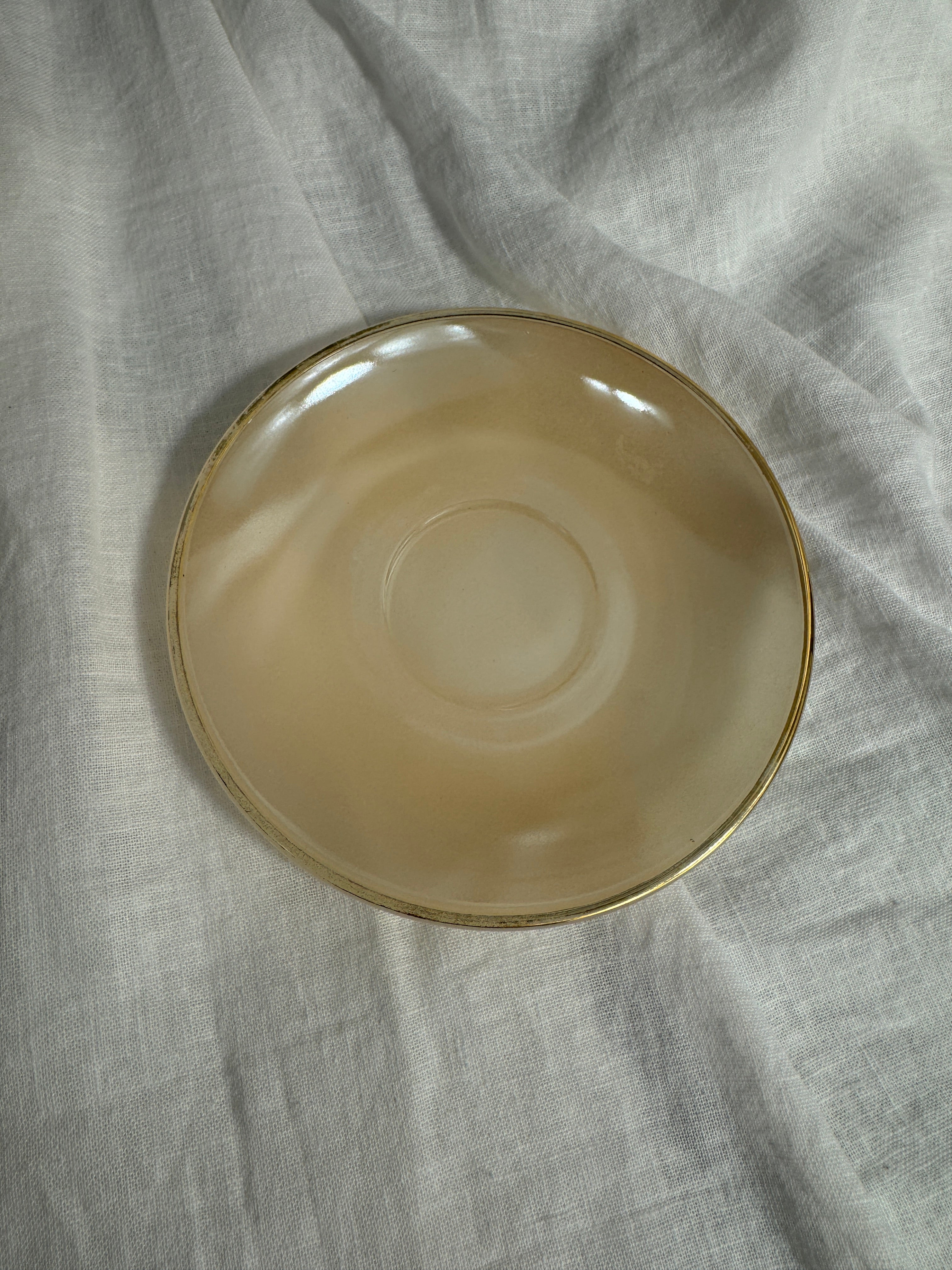 Set of 6 Arcopal Opalescent Tea Cups and Saucers C.1950s