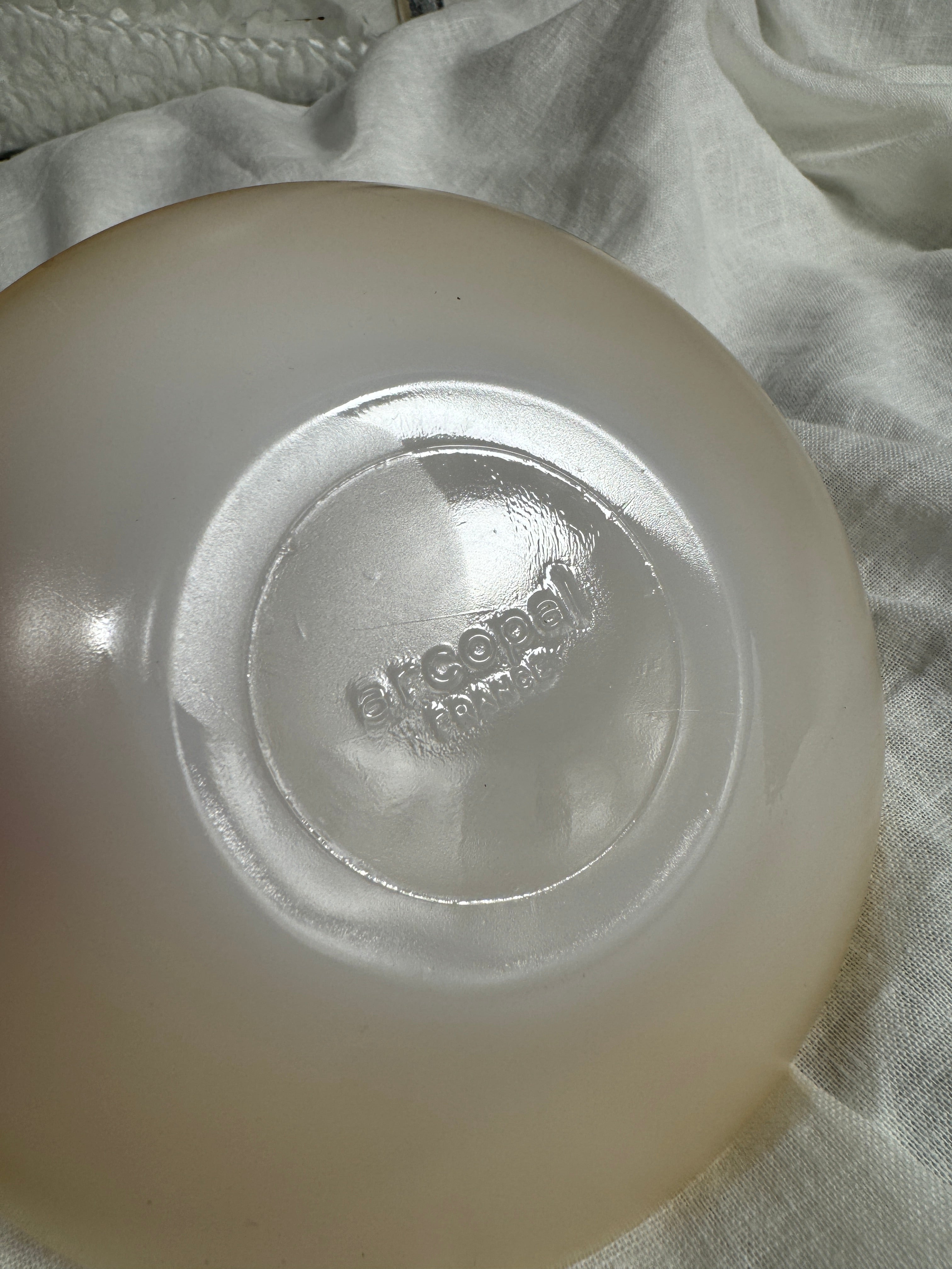 Set of 6 Arcopal Opalescent Tea Cups and Saucers C.1950s
