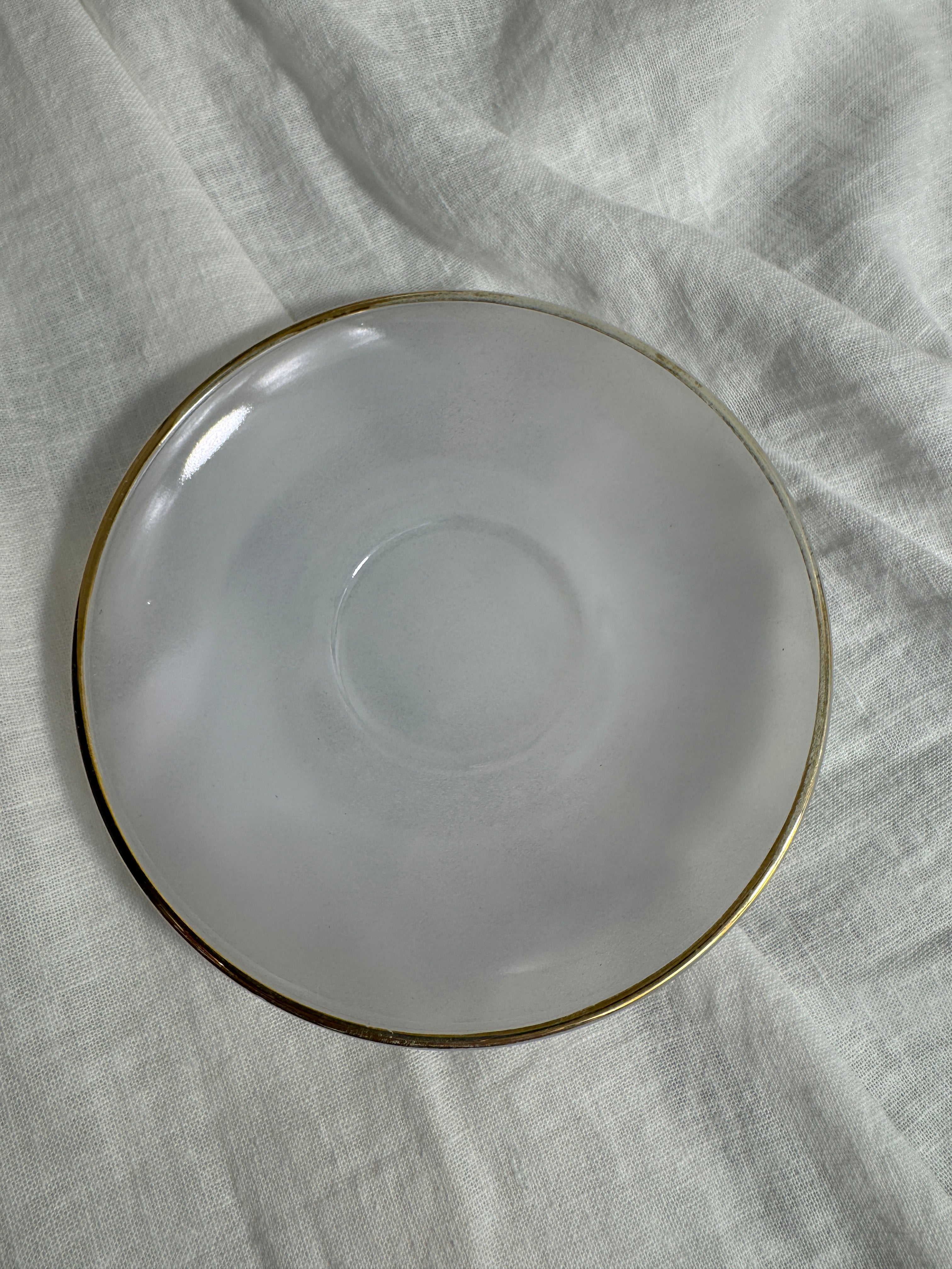 Set of 6 Arcopal Opalescent Tea Cups and Saucers C.1950s
