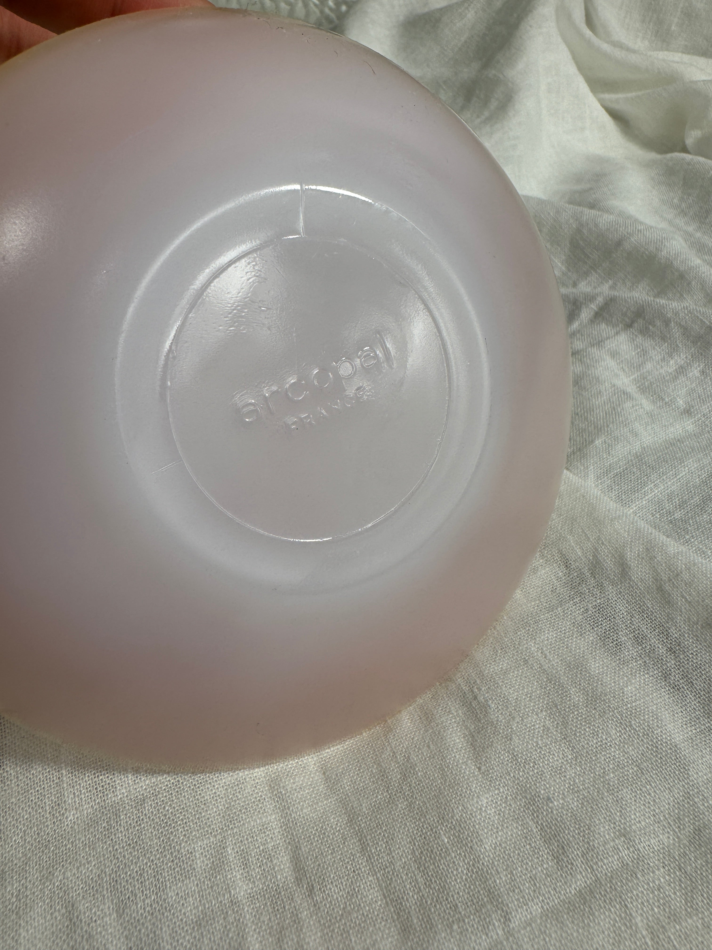 Set of 6 Arcopal Opalescent Tea Cups and Saucers C.1950s