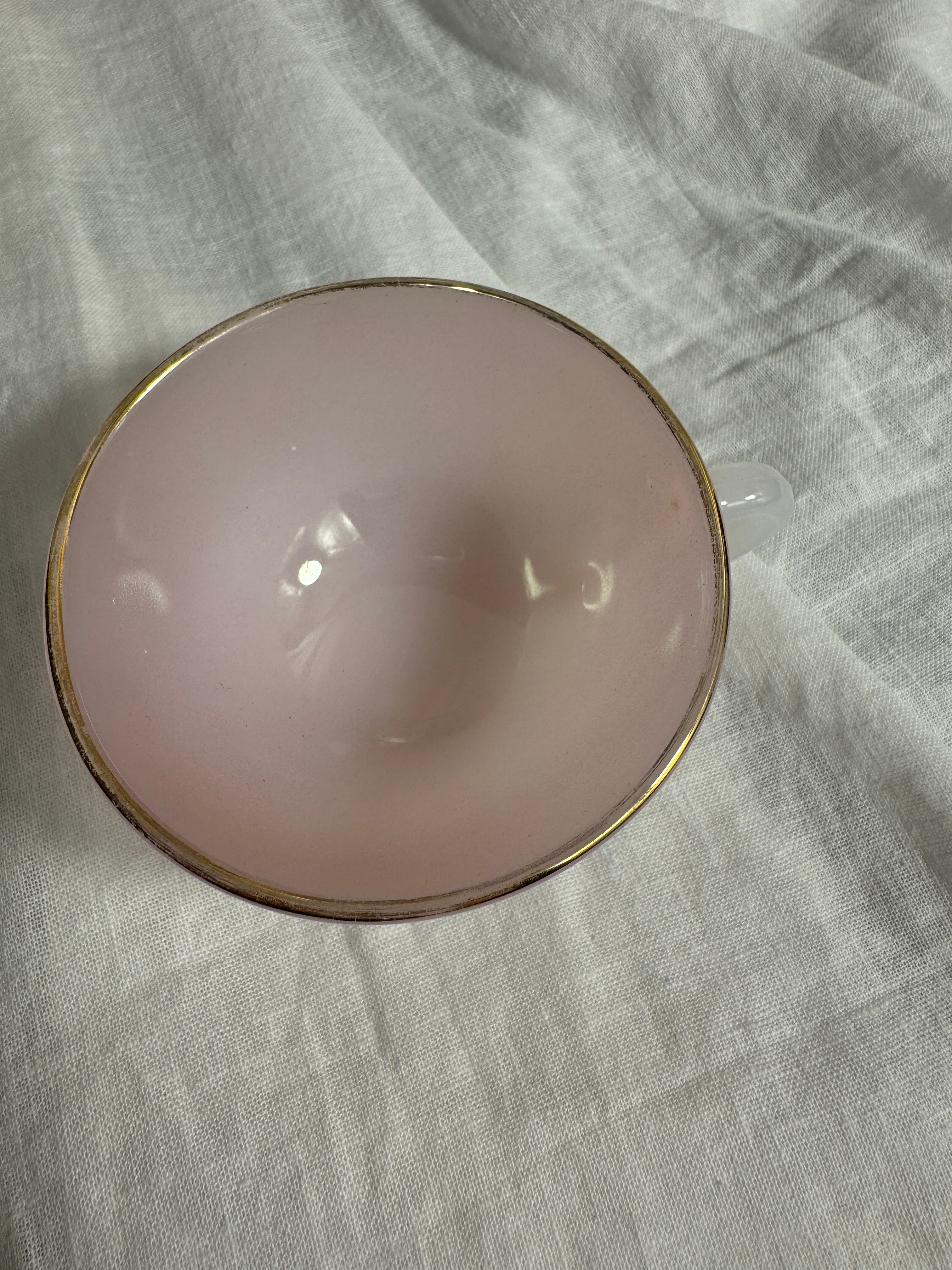 Set of 6 Arcopal Opalescent Tea Cups and Saucers C.1950s