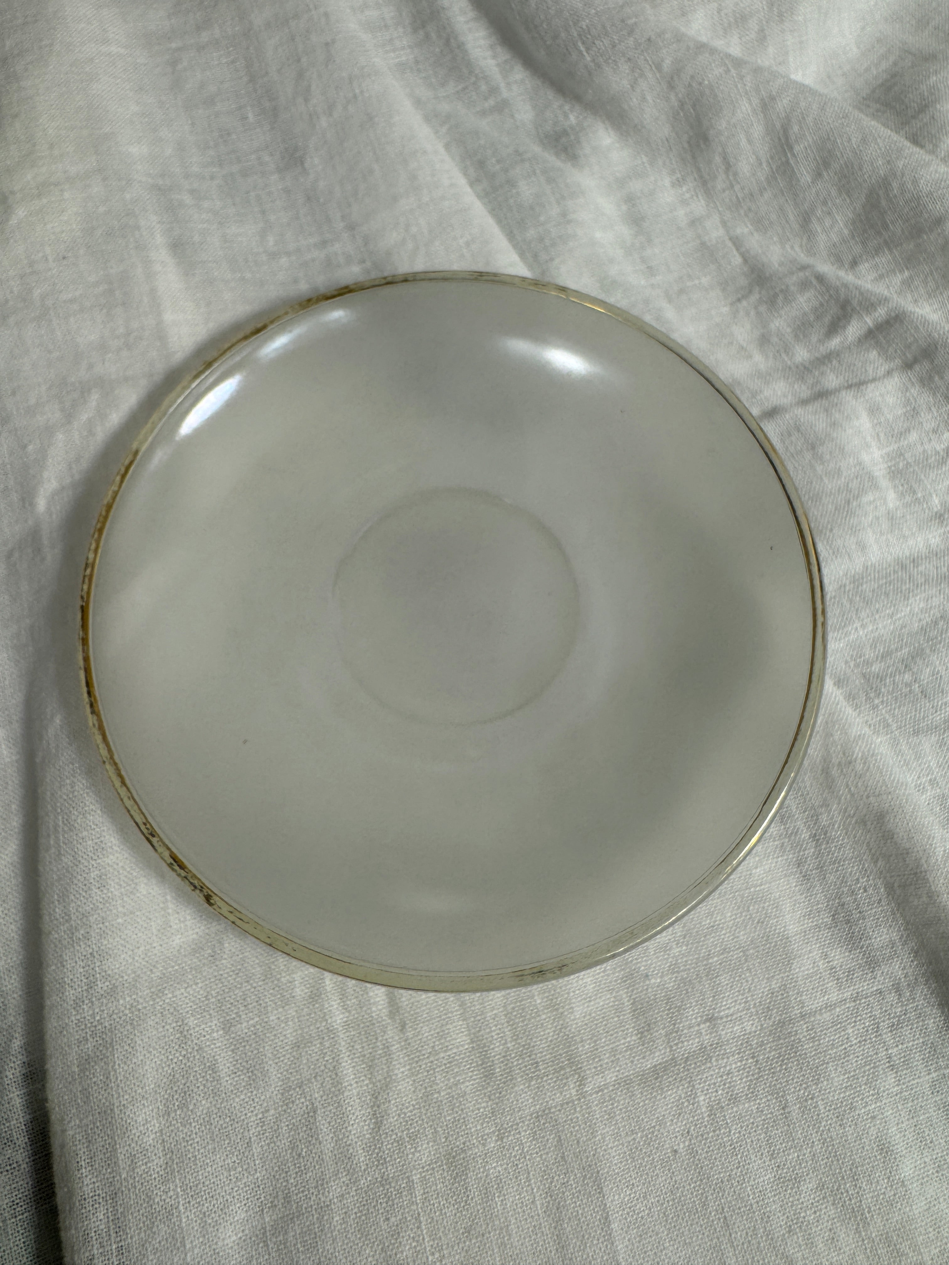 Set of 6 Arcopal Opalescent Tea Cups and Saucers C.1950s